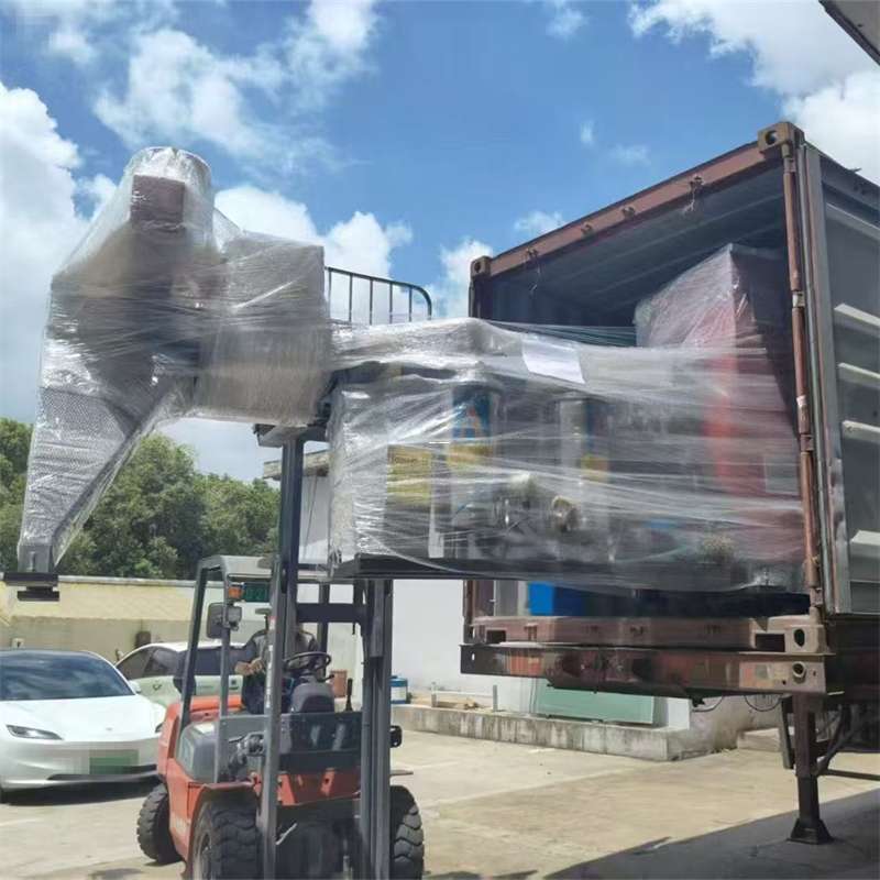 溆浦县康定市进仓物流：专线直达的多元货运探索